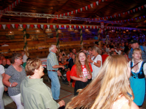 Gery & the Johnboys  Tag der Generationen Hofer Volksfest Tag 4 – Foto 88