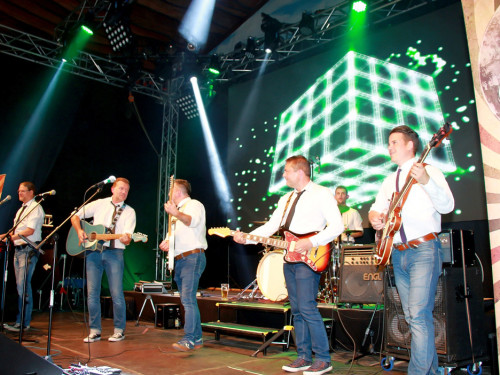 Gery & the Johnboys  Tag der Generationen Hofer Volksfest Tag 4 – Foto 92