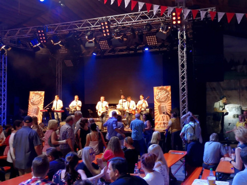 Gery & the Johnboys  Tag der Generationen Hofer Volksfest Tag 4 – Foto 99