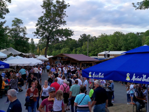 Nachmittag Tag der Betriebe Gealan Hofer Volksfest Tag 7 – Foto 12