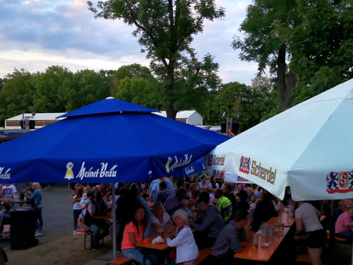 Nachmittag Tag der Betriebe Gealan Hofer Volksfest Tag 7 – Foto 13