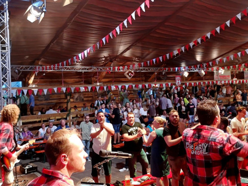Die Partyvögel Hofer Volksfest Tag 8 – Foto 11