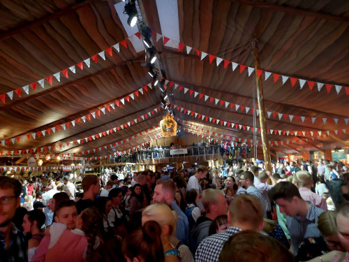 Aischzeit Lipperts Getränkevielfalt Tag 9 Hofer Volksfest Tag 9 – Foto 2