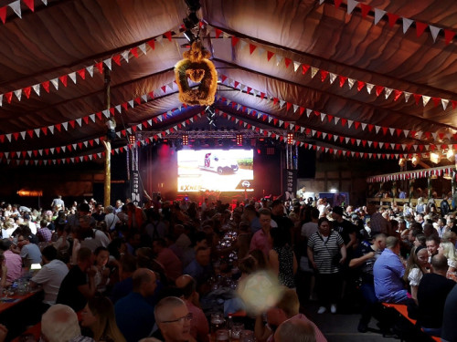 Aischzeit Lipperts Getränkevielfalt Tag 9 Hofer Volksfest Tag 9 – Foto 10
