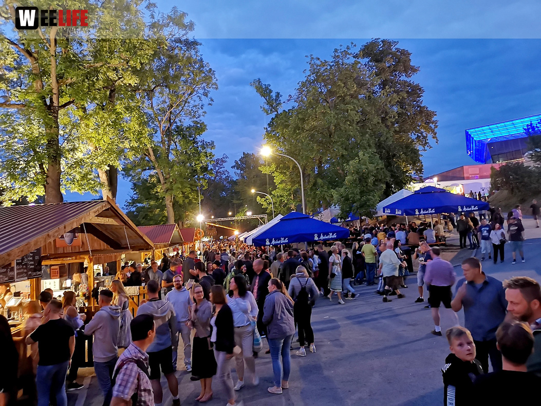 Aischzeit Lipperts Getränkevielfalt Tag 9 Hofer Volksfest Tag 9