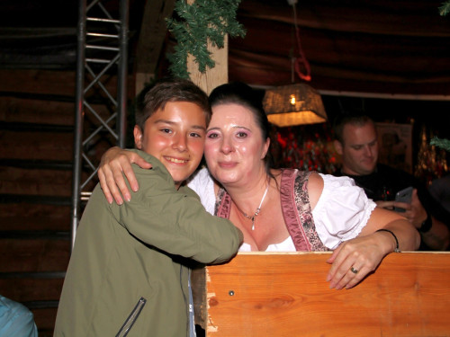 Aischzeit Lipperts Getränkevielfalt Tag 9 Hofer Volksfest Tag 9 – Foto 12