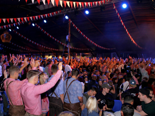 Aischzeit Lipperts Getränkevielfalt Tag 9 Hofer Volksfest Tag 9 – Foto 25