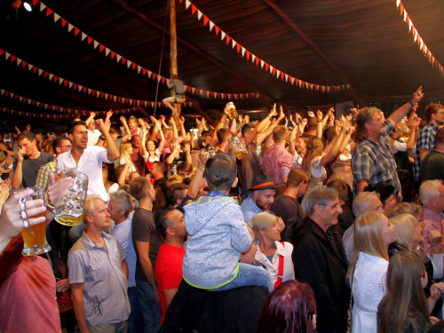 Aischzeit Lipperts Getränkevielfalt Tag 9 Hofer Volksfest Tag 9 – Foto 29