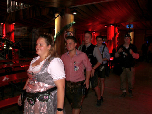 Auszug der Bedienungen  Hofer Volksfest Hofer Volksfest 2019 – Foto 20