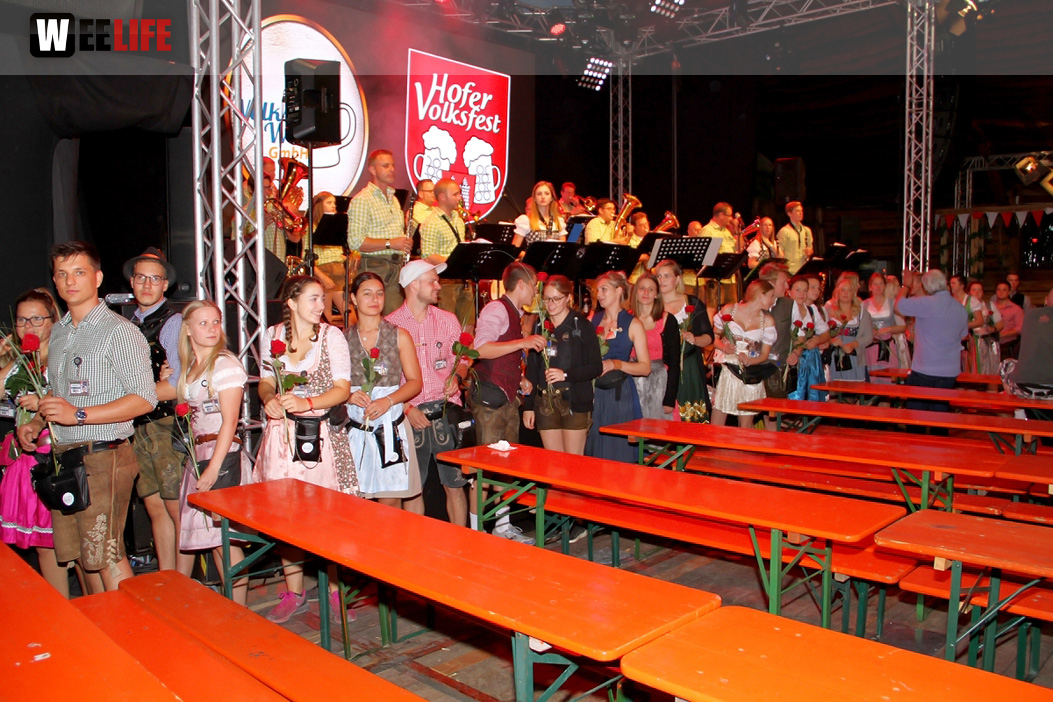 Auszug der Bedienungen  Hofer Volksfest Hofer Volksfest 2019