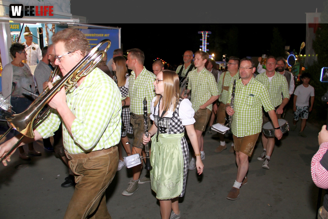 Auszug der Bedienungen  Hofer Volksfest Hofer Volksfest 2019