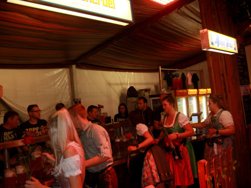 Auszug der Bedienungen  Hofer Volksfest Hofer Volksfest 2019 – Foto 45