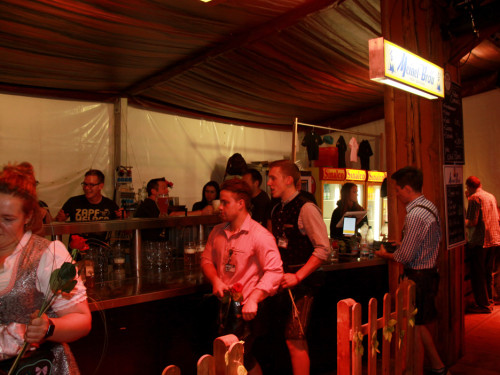 Auszug der Bedienungen  Hofer Volksfest Hofer Volksfest 2019 – Foto 47