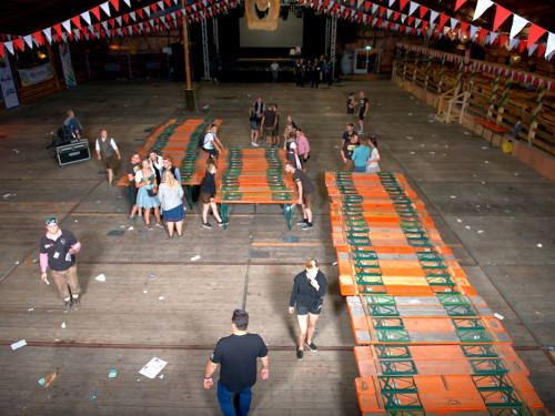 Zelt Ausräumen Gruppenbild Hofer Volksfest Hofer Volksfest 2019 – Foto 15