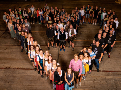 Zelt Ausräumen Gruppenbild Hofer Volksfest Hofer Volksfest 2019 – Foto 22