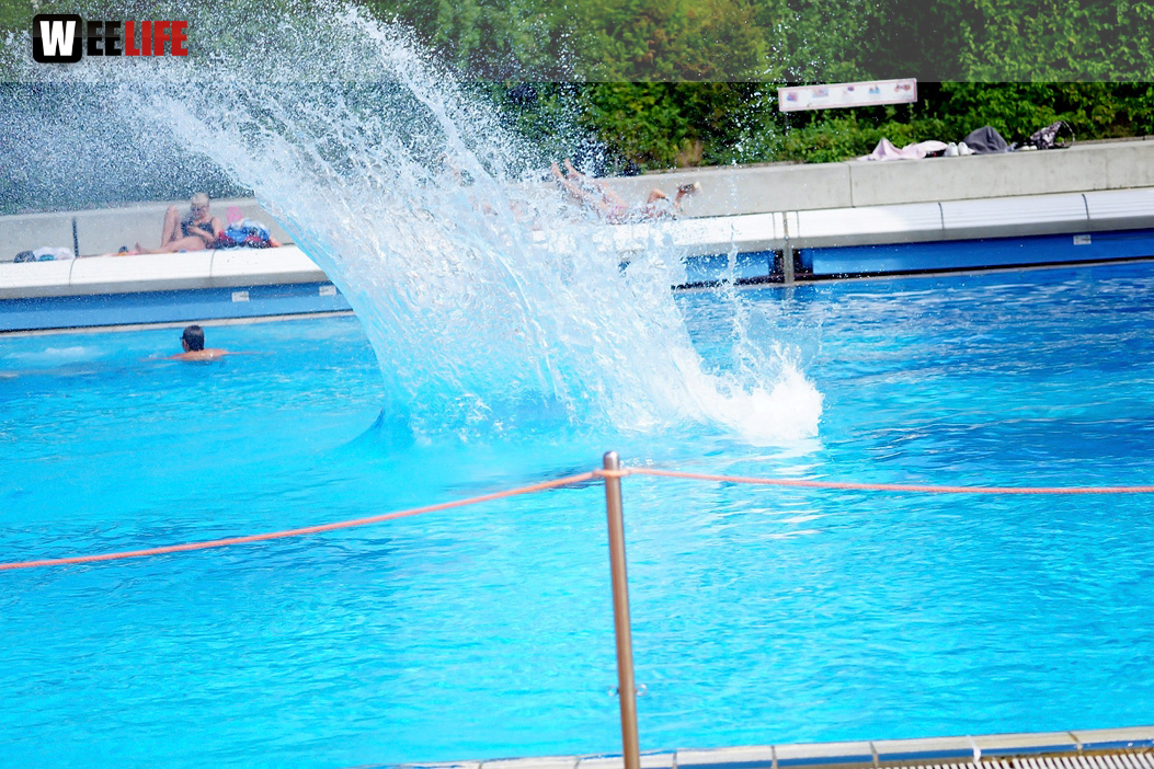 Sommer Pool Party Freibad Hof