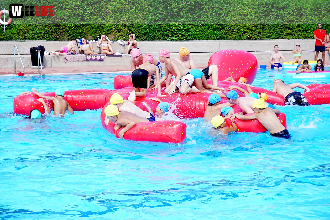 Sommer Pool Party Freibad Hof