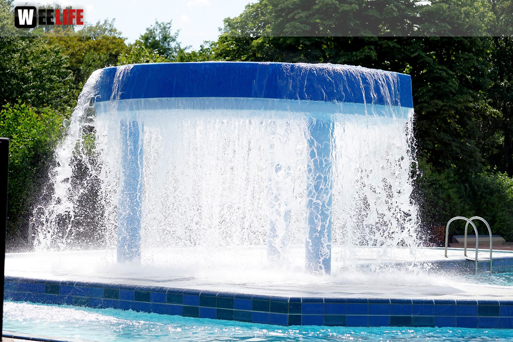 Sommer Pool Party Freibad Hof