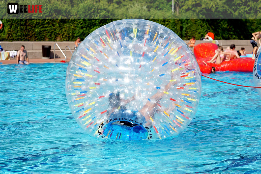 Sommer Pool Party Freibad Hof