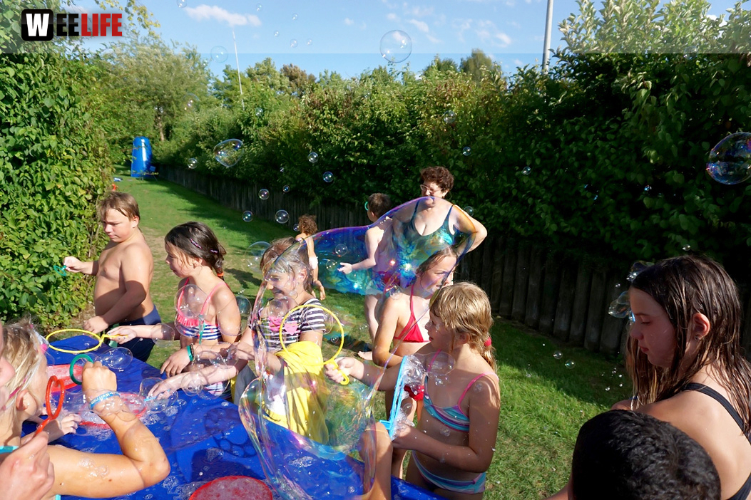 Sommer Pool Party Freibad Hof