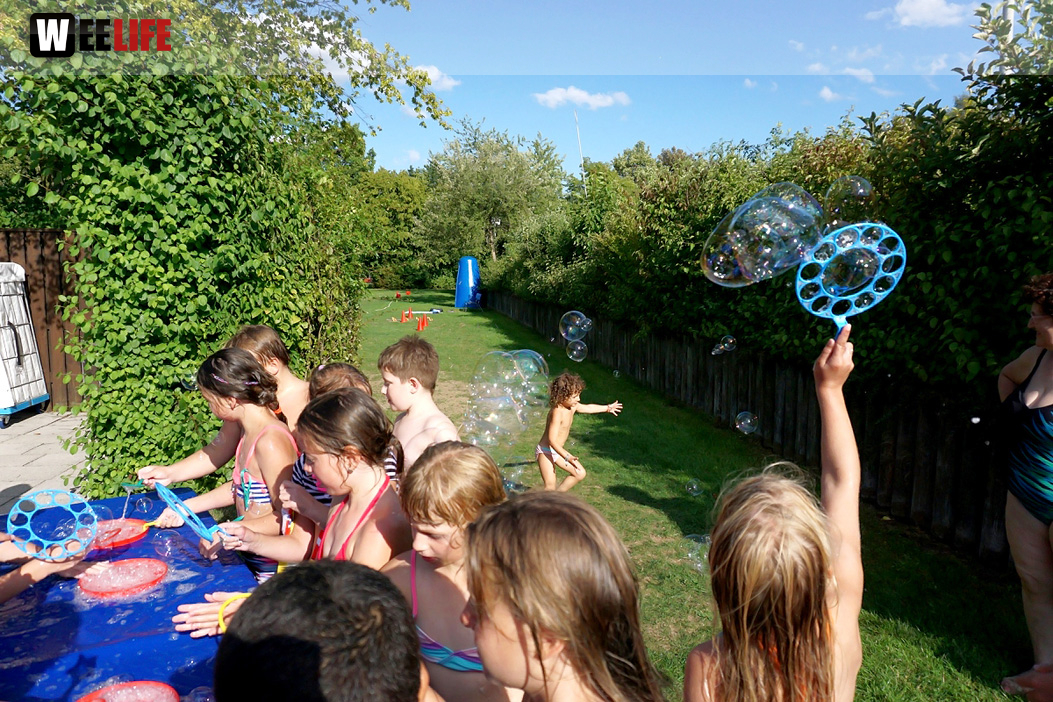 Sommer Pool Party Freibad Hof