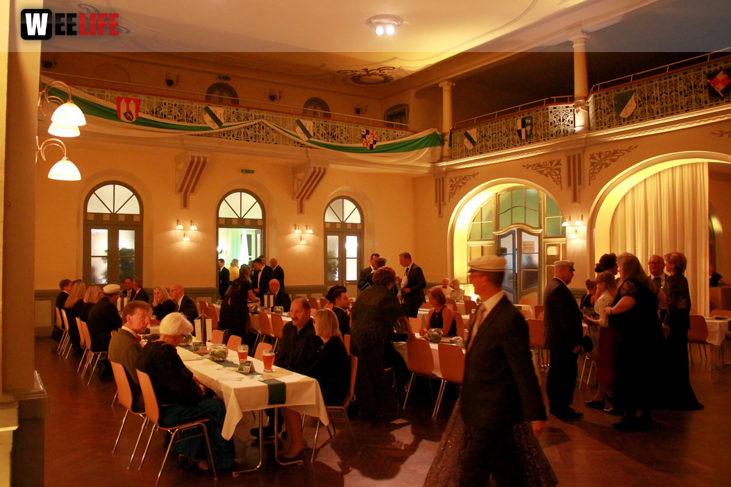 Gala Ball mit Barfly 150 Jahre Absolvia