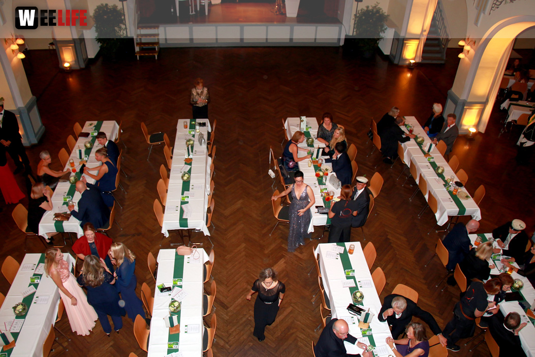 Gala Ball mit Barfly 150 Jahre Absolvia