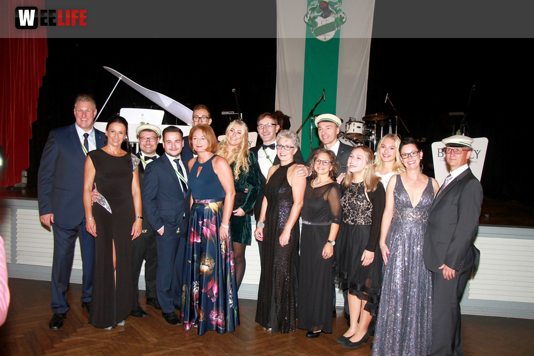 Gala Ball mit Barfly 150 Jahre Absolvia