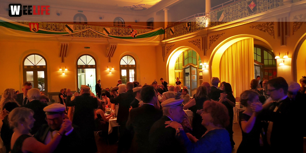 Gala Ball mit Barfly 150 Jahre Absolvia