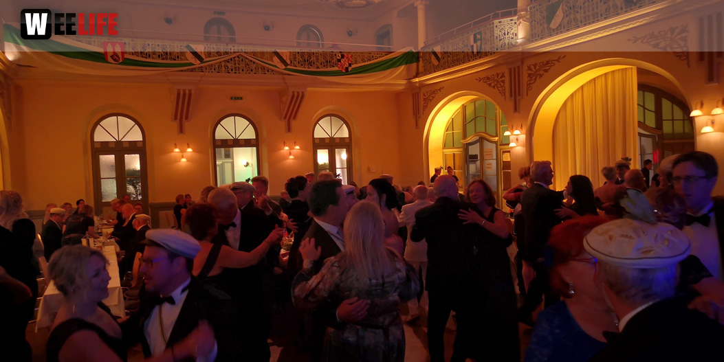 Gala Ball mit Barfly 150 Jahre Absolvia