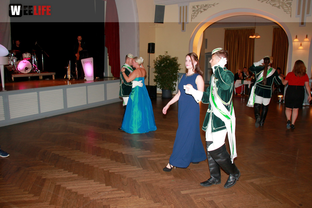 Gala Ball mit Barfly 150 Jahre Absolvia