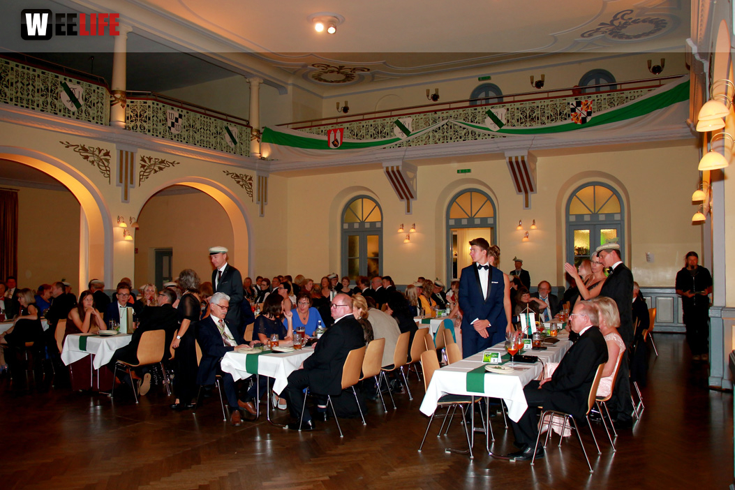 Gala Ball mit Barfly 150 Jahre Absolvia