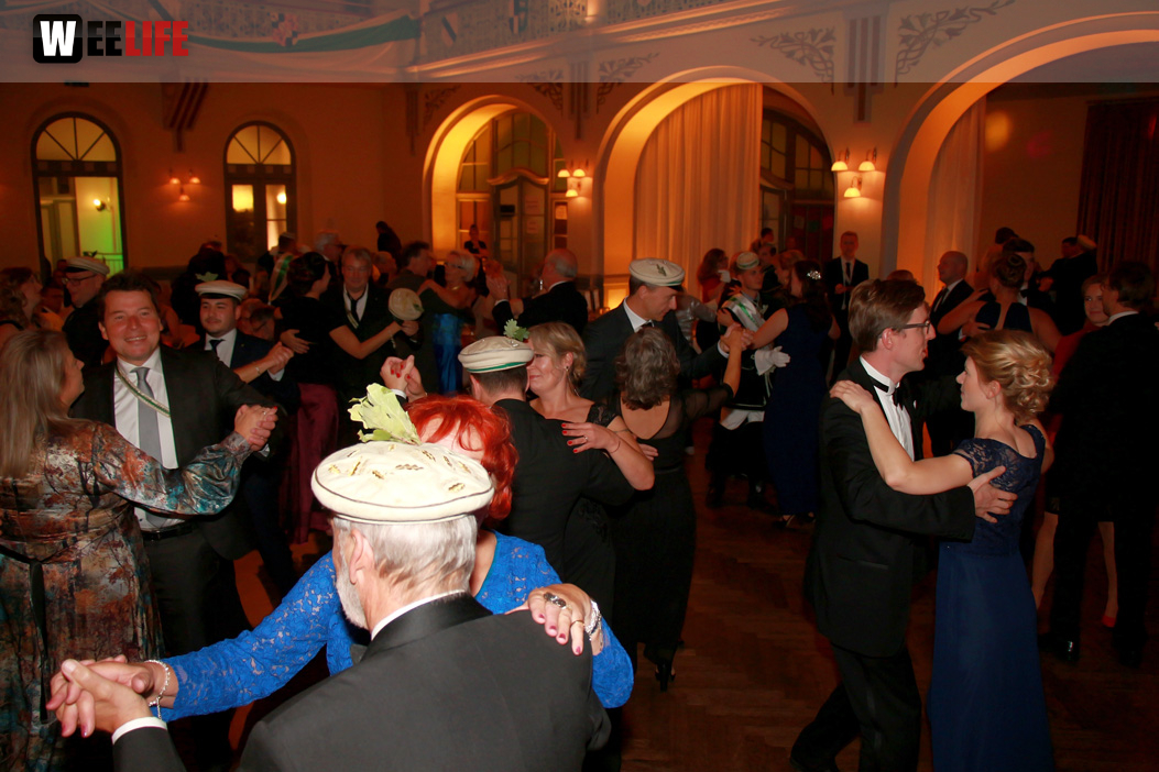 Gala Ball mit Barfly 150 Jahre Absolvia