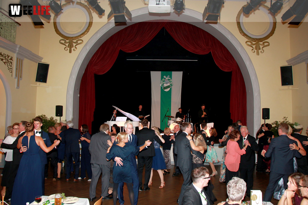 Gala Ball mit Barfly 150 Jahre Absolvia