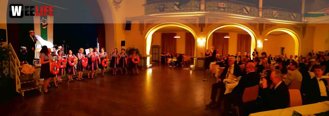 Gala Ball mit Barfly 150 Jahre Absolvia