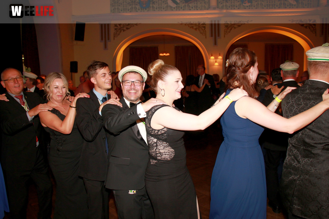 Gala Ball mit Barfly 150 Jahre Absolvia