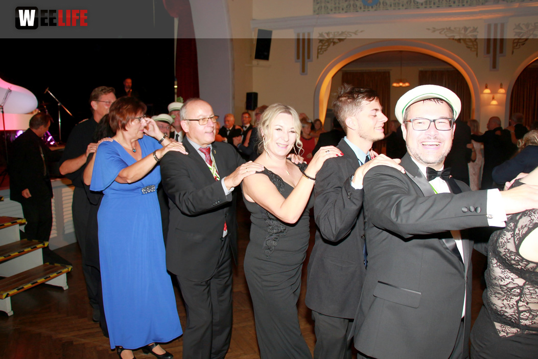 Gala Ball mit Barfly 150 Jahre Absolvia