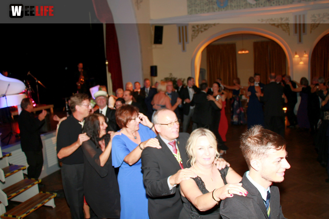 Gala Ball mit Barfly 150 Jahre Absolvia
