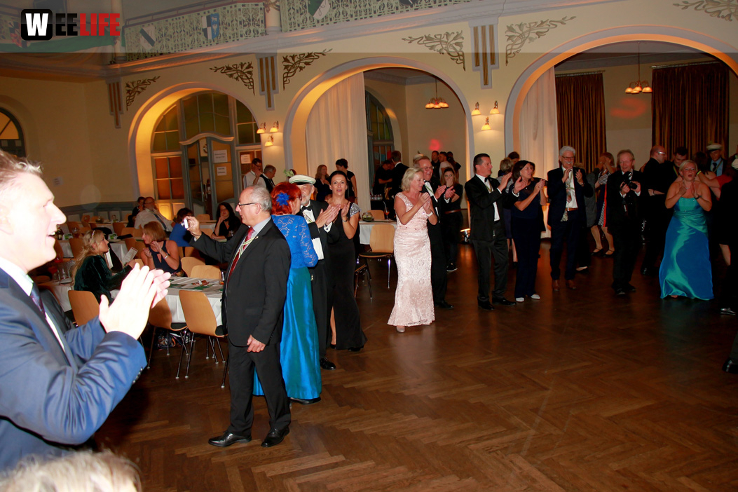 Gala Ball mit Barfly 150 Jahre Absolvia