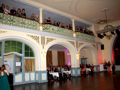 Abschlussball Jean Paul Wirtschaftsschule Montessrie GK Erwachsene TS Swing  Hof2 – Foto 18