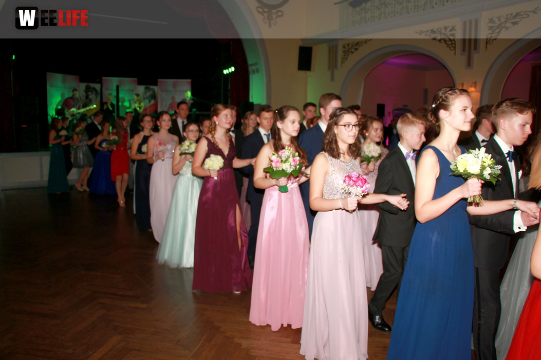 Abschlussball Jean Paul Wirtschaftsschule Montessrie GK Erwachsene TS Swing  Hof2