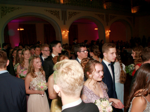 Abschlussball Jean Paul Wirtschaftsschule Montessrie GK Erwachsene TS Swing  Hof2 – Foto 35