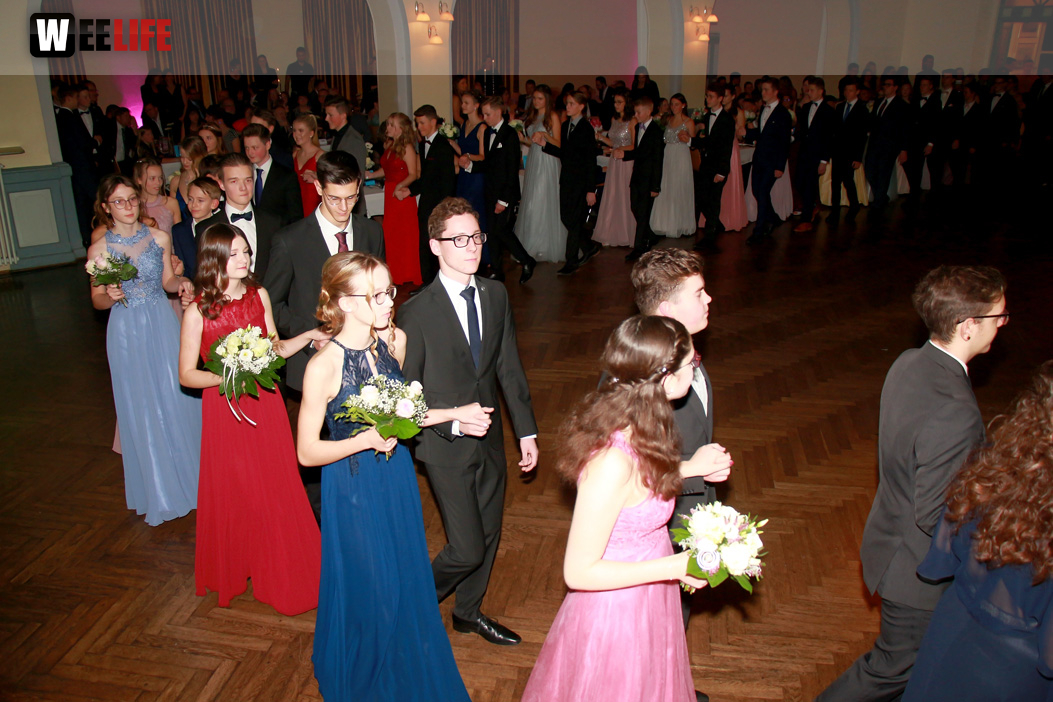 Abschlussball Jean Paul Wirtschaftsschule Montessrie GK Erwachsene TS Swing  Hof2