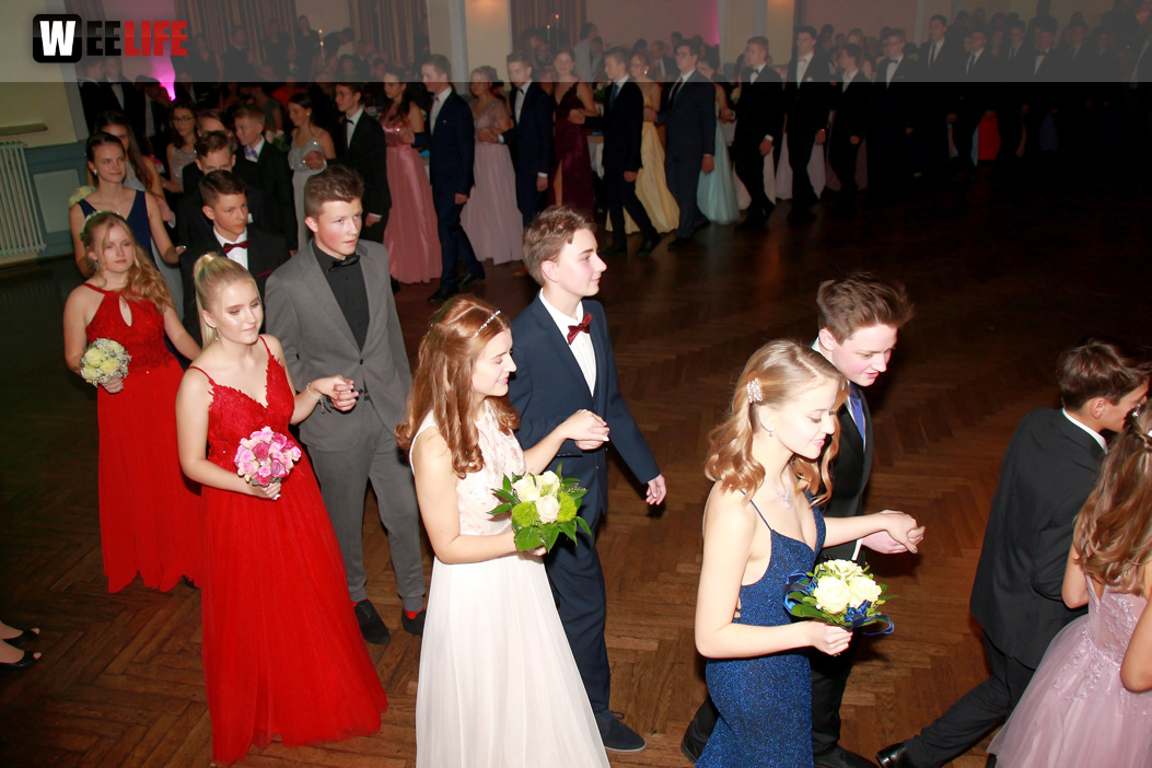 Abschlussball Jean Paul Wirtschaftsschule Montessrie GK Erwachsene TS Swing  Hof2