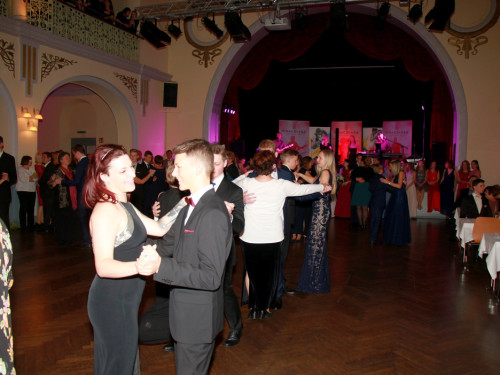 Abschlussball Jean Paul Wirtschaftsschule Montessrie GK Erwachsene TS Swing  Hof2 – Foto 88