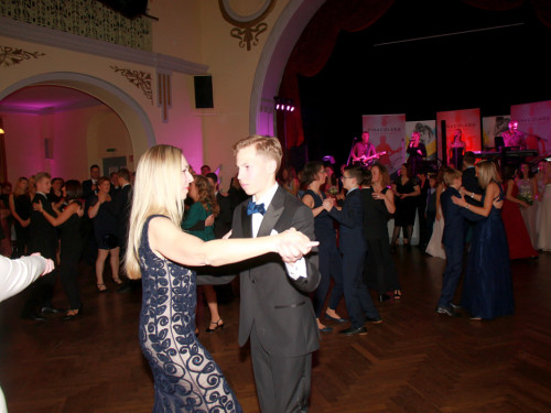 Abschlussball Jean Paul Wirtschaftsschule Montessrie GK Erwachsene TS Swing  Hof2 – Foto 90