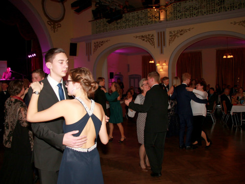 Abschlussball Jean Paul Wirtschaftsschule Montessrie GK Erwachsene TS Swing  Hof2 – Foto 98