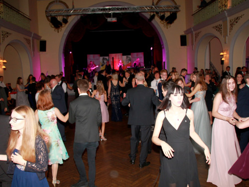 Abschlussball Jean Paul Wirtschaftsschule Montessrie GK Erwachsene TS Swing  Hof2 – Foto 115