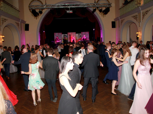 Abschlussball Jean Paul Wirtschaftsschule Montessrie GK Erwachsene TS Swing  Hof2 – Foto 116