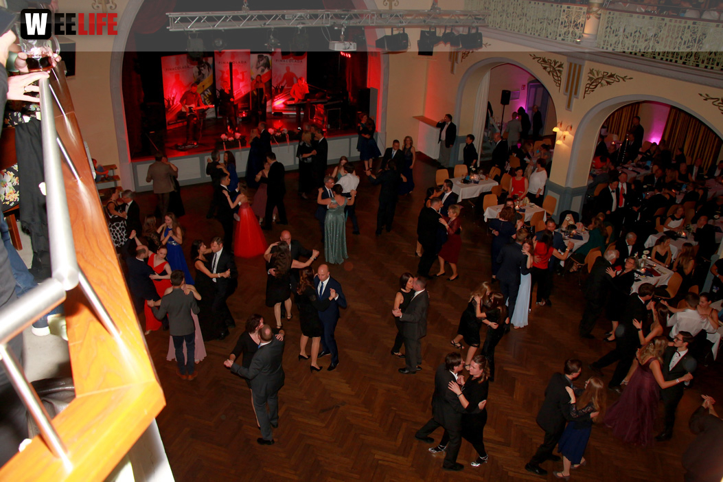 Abschlussball Jean Paul Wirtschaftsschule Montessrie GK Erwachsene TS Swing  Hof2
